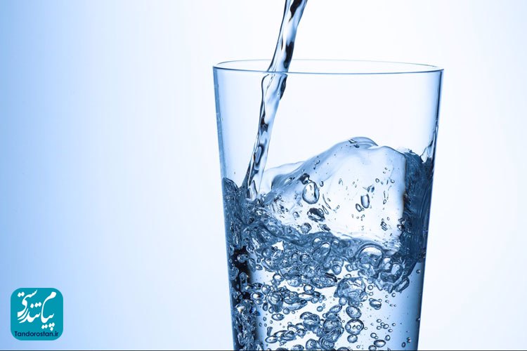 اصول آب خوردن از دیدگاه طب سنتی ایرانی