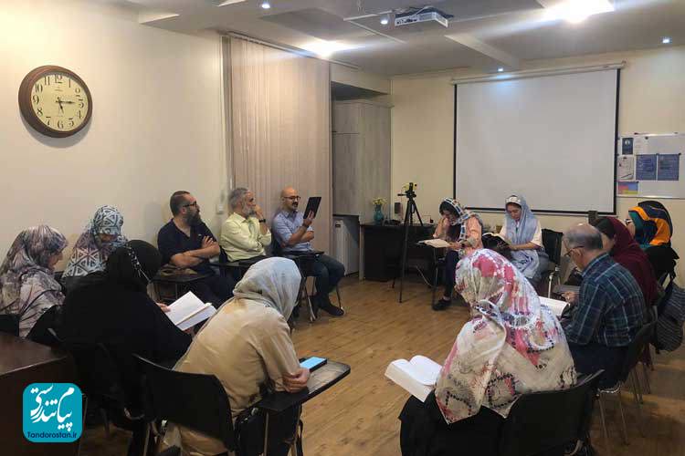 گزارش نشست کتابخوانی چخوف در مؤسسه فرهنگی- هنری یادپی