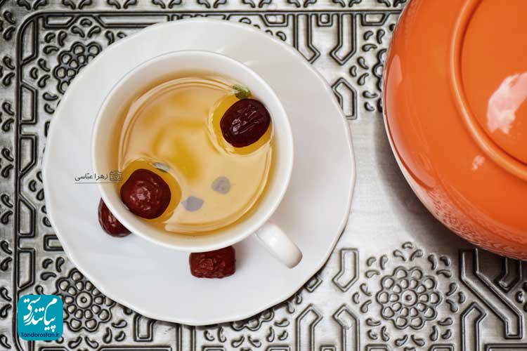 طرز تهیه دمنوش عناب و آویشن با طب سنتی ایرانی