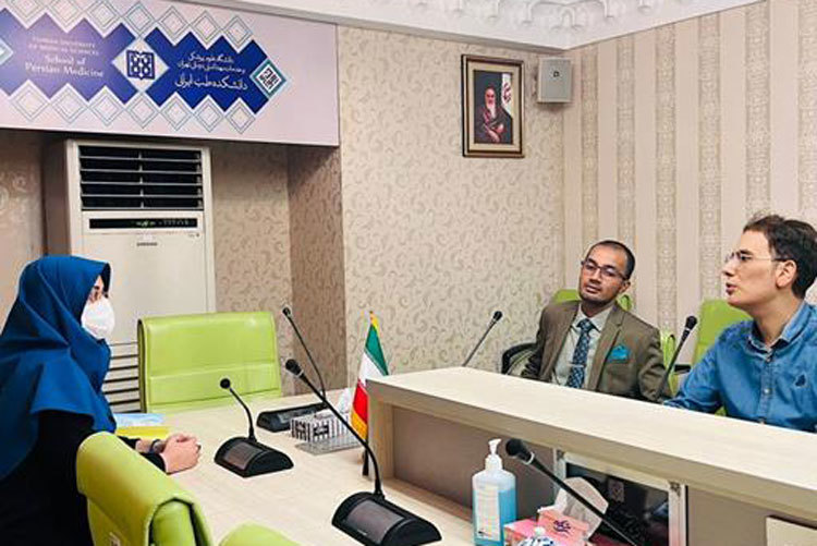 پژوهشگر سریلانکایی از دانشکده طب ایرانی بازدید کرد