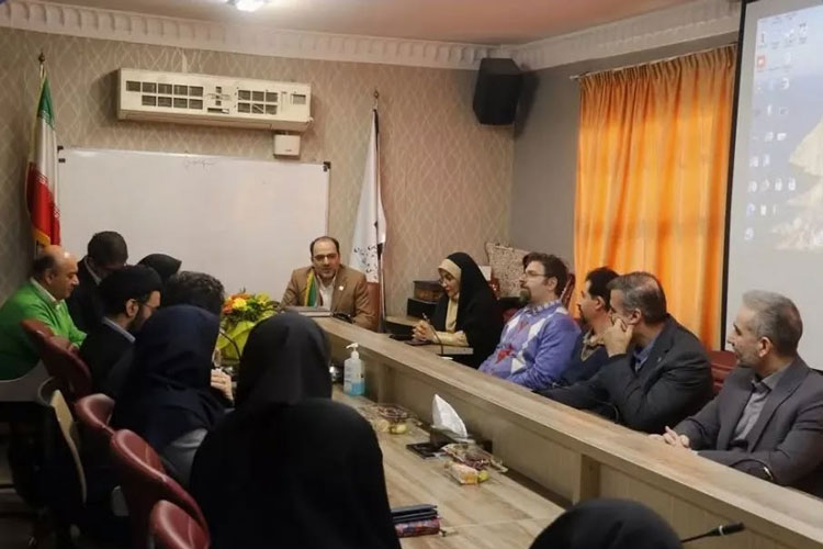 امتصاب دکتر آیتی4