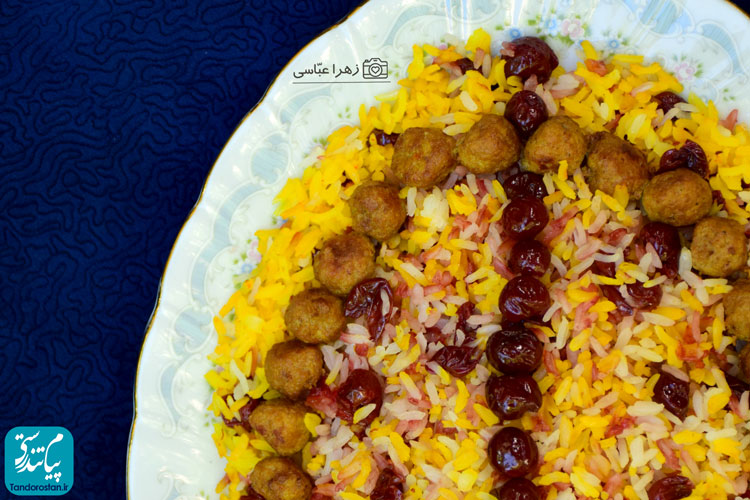 آلبالوپلو غذای سنتی ایرانی، طرز تهیه