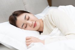 اهمیت خواب خوب در تندرستی انسان از دیدگاه طب سنتی ایرانی
