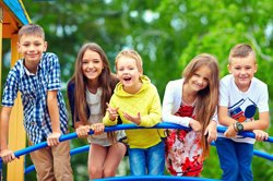 تقویت ایمنی کودکان با پرهیزهای بهاری به روش طب سنتی ایرانی